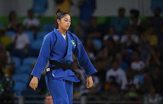 Mariana Silva vence a alemã Martina Trajdos