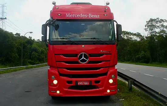 Modelo “top” da linha extrapesada da Mercedes é um Bruto esperto