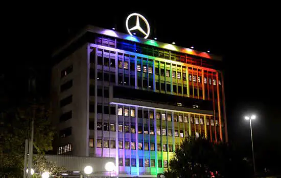 Mercedes-Benz do Brasil é premiada por iniciativas de diversidade pelo segundo ano