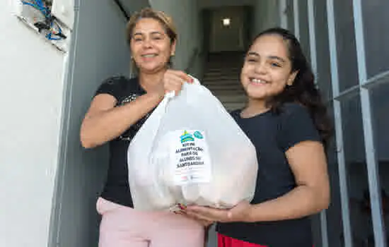 Prefeitura de Santo André inicia entrega de kits do programa Merenda em Casa