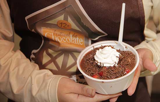 Merenguedeiro e Estrogonofe de Chocolate. Vai perder?