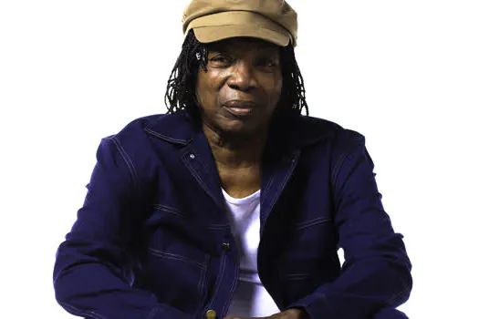 Milton Nascimento faz emocionante encerramento de turnê em SP