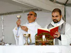 Missa de aniversário emociona moradores de São Caetano