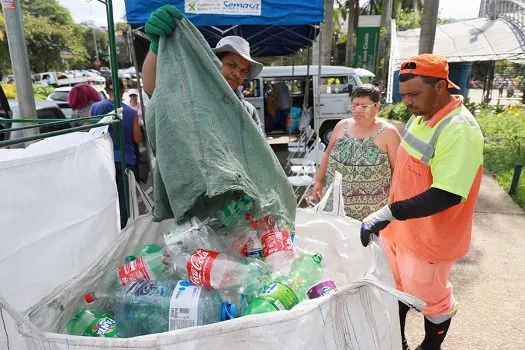 Moeda Pet distribui 250 kg de ração e arrecada 5 mil garrafas em Santo André