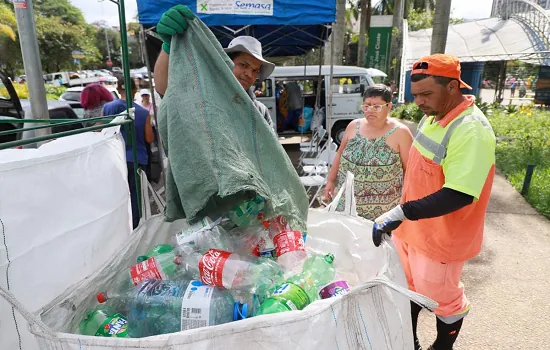 Moeda Pet distribui 250 kg de ração e arrecada 5 mil garrafas em Santo André