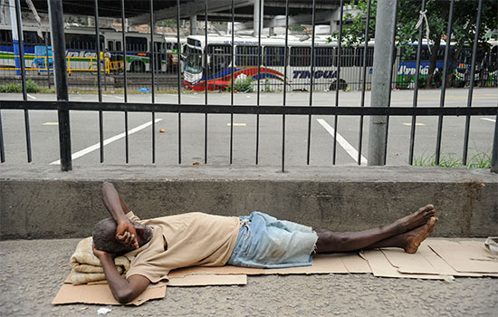 Rio expulsa moradores de rua para “fazer bonito” para os turistas