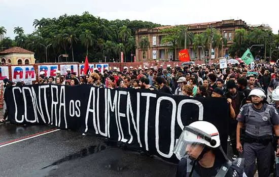 Movimento Passe Livre faz ato nesta terça contra aumento na tarifa do transporte