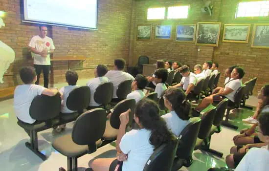 Professores de todas as áreas podem se inscrever no projeto Semeando Cultura