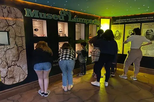 Museu da Lâmpada ensina brincando sobre a evolução da iluminação