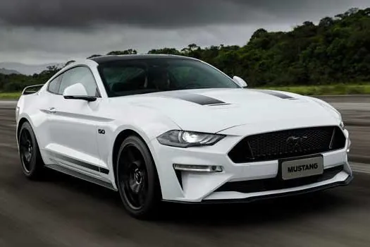 Ford anuncia o Mustang Black Shadow