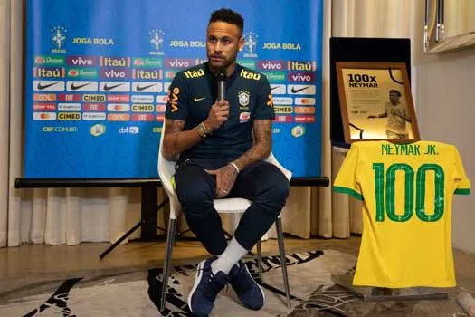 Neymar admite privilégios na seleção e vê lesões afastá-lo de prêmio da Fifa