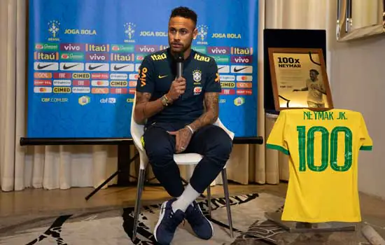 Neymar admite privilégios na seleção e vê lesões afastá-lo de prêmio da Fifa