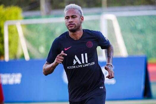 PSG confirma lesão muscular e Neymar vira desfalque por um mês