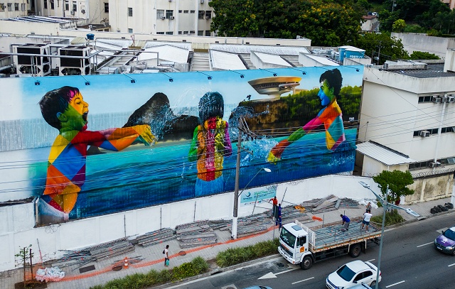 Novo mural de Eduardo Kobra é apresentado em Niterói