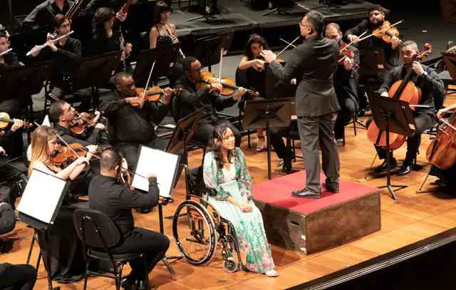 Orquestra Parassinfônica de SP faz apresentação gratuita no Teatro Municipal de Botucatu