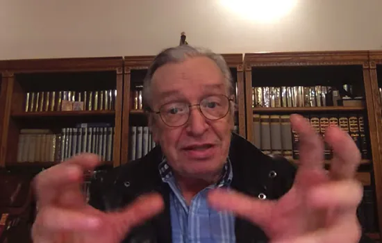 Olavo de Carvalho teve conta no Paypal fechada e culpa ‘comunistas’