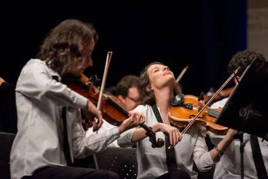 Orquestra Ouro Preto apresenta espetáculo “Um conto de Natal” com marionetes