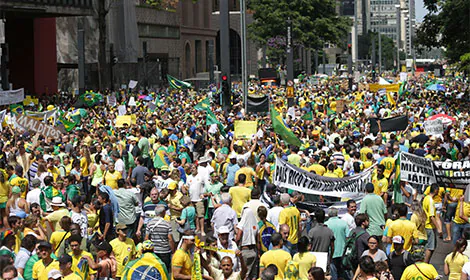 Grupos que foram às ruas ontem divergem sobre próximos passos