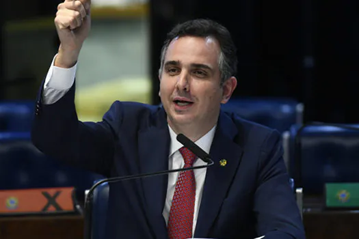 Com apoio de Bolsonaro, Rodrigo Pacheco é eleito presidente do Senado