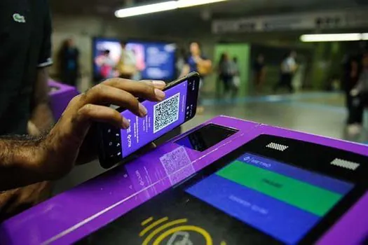 Linha 5-lilás do metrô de SP testa pagamento por QR Code em duas estações