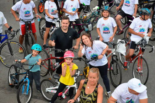 Cerca de 800 pessoas participaram do passeio ciclístico de Santo André