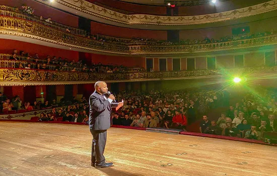 Teatro Sérgio Cardoso recebe Prêmio Arcanjo 2022