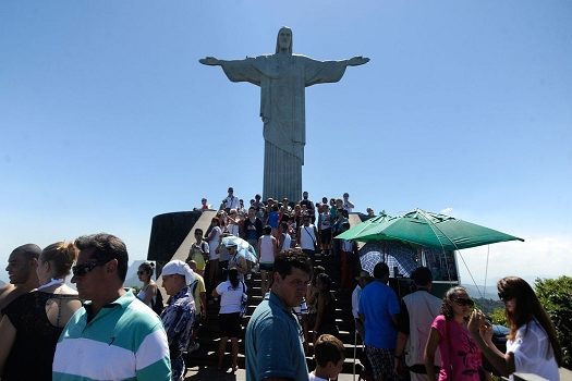 Transferência do Dia do Servidor muda rotina do RJ