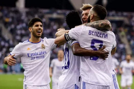 Real Madrid elimina Barcelona e vai para final da Supercopa da Espanha