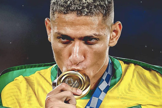 Richarlison anuncia que será pai e emociona fãs