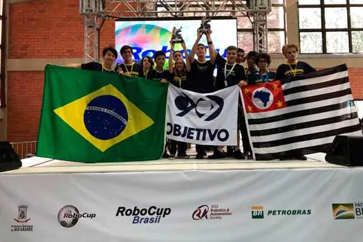 Brasil conquista medalha de ouro na Olimpíada de Robótica e classifica país para a RoboCup