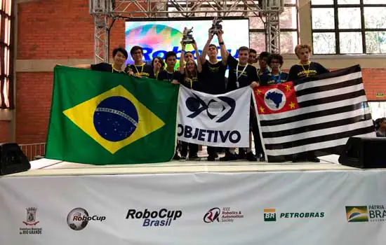 Brasil conquista medalha de ouro na Olimpíada de Robótica e classifica país para a RoboCup