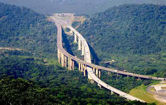 Via Anchieta recebe etapa de ciclismo durante 30º Triathlon Internacional