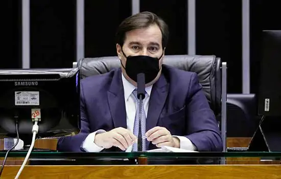 Tomou Partido: Rodrigo Maia entra na briga contra Ricardo Salles