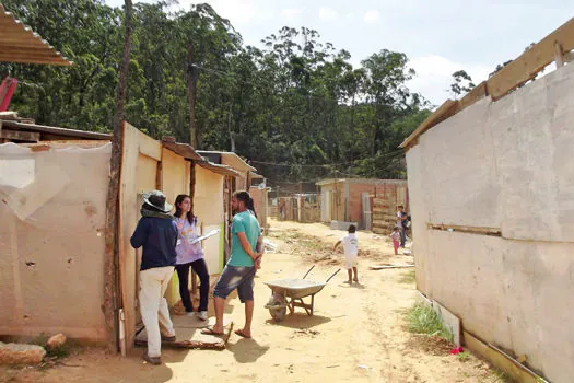 Campanha atende comunidade do Morro do Kibon, em Santo André