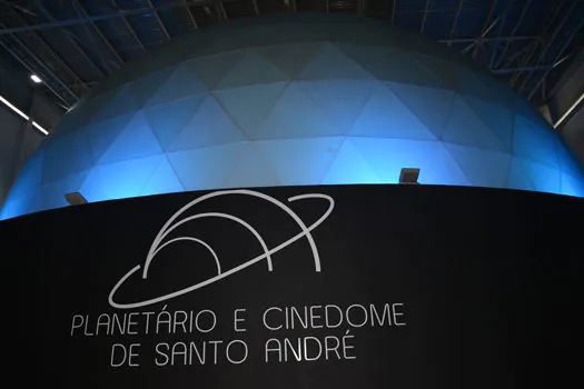 Planetário oferece curso de astronomia para professores