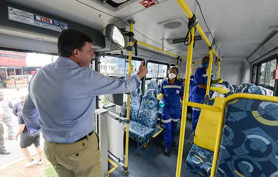 Morando amplia frota de ônibus nos horários de pico e reforça processo de higienização