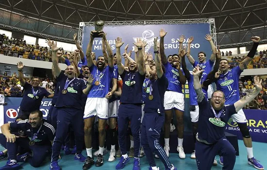 Cruzeiro derrota Minas para conquistar Supercopa de vôlei masculino