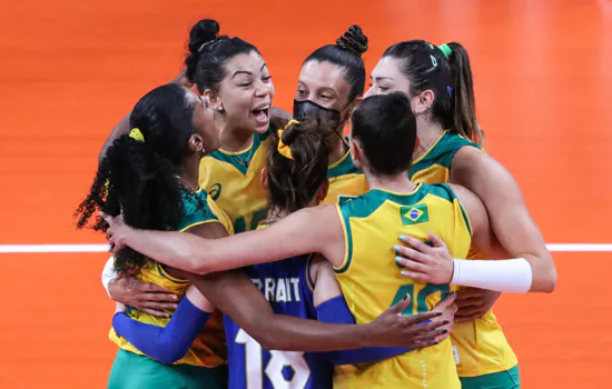 Seleção feminina de vôlei fica com medalha de prata