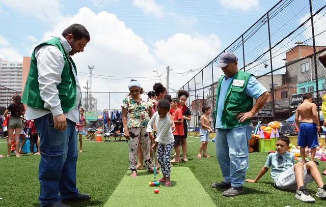 Breshopping Sustentável e Gincana Ecológica fazem o Natal mais feliz no núcleo dos Ciganos