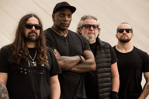 Sepultura faz show inédito com a Orquestra Sinfônica Brasileira no Palco Mundo do Rock in