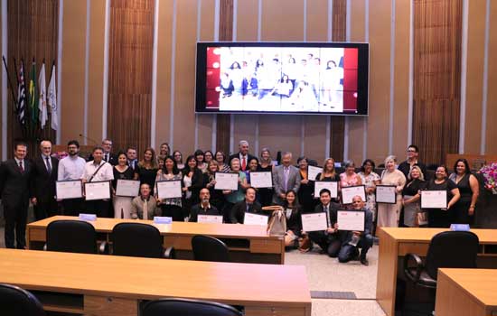 Ciesp SBC e Mauro Miaguti homenageiam entidades com o prêmio “Gente que faz”