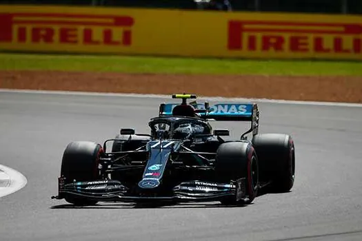 F1-Silverstone: Mercedes de Hamilton e Bottas dão Show no Sábado