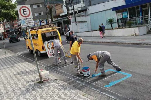 Trânsito de Ribeirão Pires reforça sinalização viária