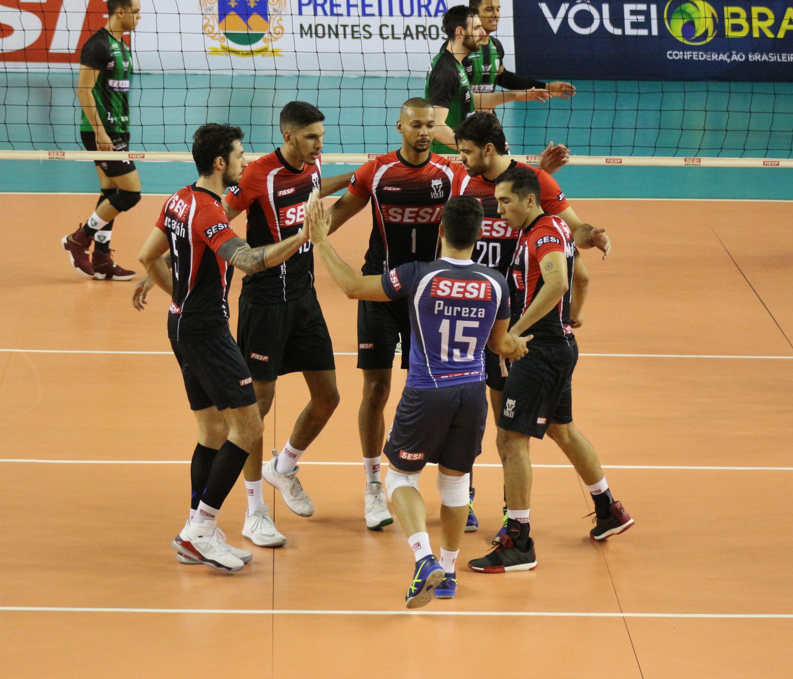 Superliga Masculina 19/20: Sesi-SP e Sesc RJ fazem confronto de segundo contra terceiro