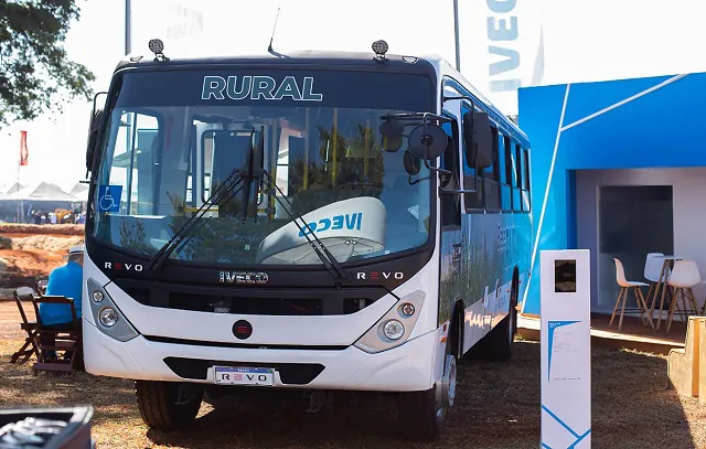 Para os caminhos da roça: Iveco Bus apresenta Bus Rural Euro VI no Agrishow 2023