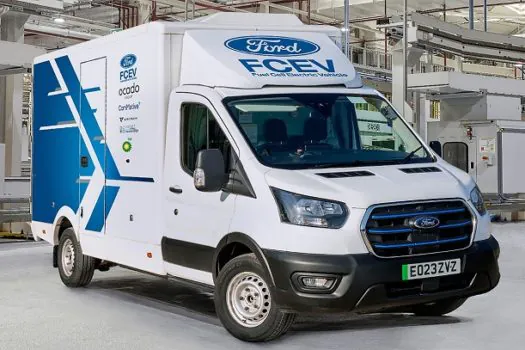 Células em ação: Ford testa nova versão da van elétrica E-Transit