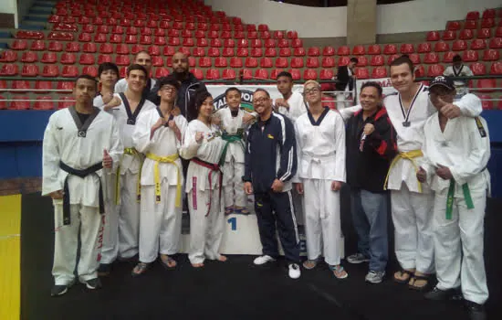 Ribeirão Pires se destaca na Copa Mogi Open de Taekwondo