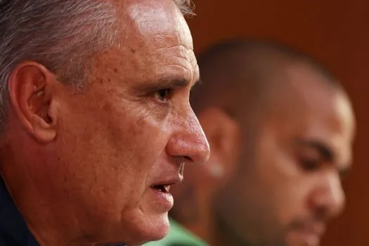 Tite diz que usará equipe alternativa diante de Camarões