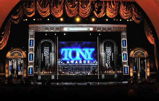 A 74ª edição do Tony Awards acontece hoje (26) com transmissão do Film&Arts