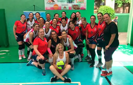 Torneio Divas Vôlei Beneficente é exemplo de solidariedade